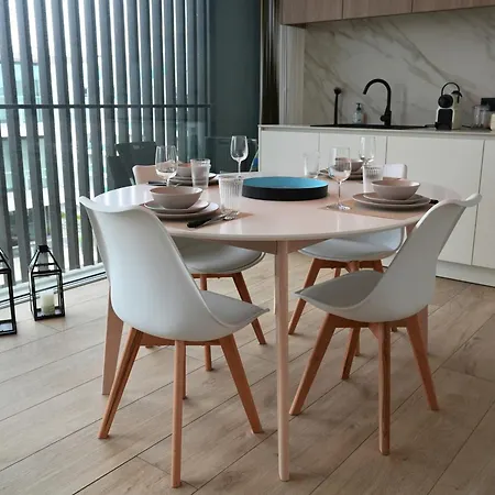 La - Penthouse Vue - Ideal Couples & Amis - 1min - 4 Terrasses - Parking Prive Gratuit - Tram 2min A Pied