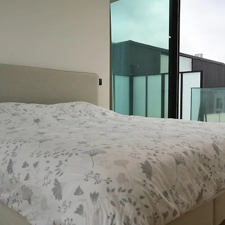 La - Penthouse Vue - Ideal Couples & Amis - 1min - 4 Terrasses - Parking Prive Gratuit - Tram 2min A Pied Appartement *