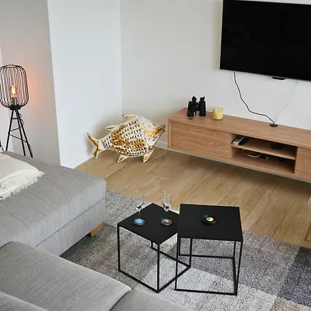 La Penthouse Duplex Vue ,3 Chambres, 2 Salles De Bain, 4 Terrasses & Parking Prive